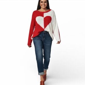 Miracle Cozy Knit Be Mine Heart Sweater Oversized M/L ❤️🤍  NWT